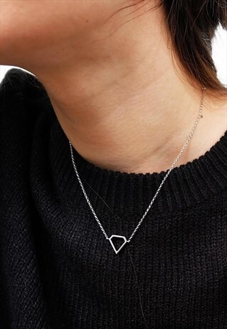 SMALL DIAMONDSHAPE STERLING SILVER NECKLACE