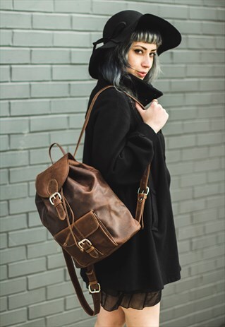 THE TEXTURED BROWN HUNTER LEATHER BACKPACK (MEDIUM)