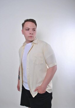 Retro yellow man minimalist shirt with short sleeve