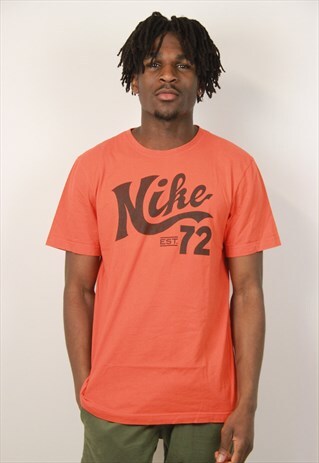 VINTAGE NIKE TSHIRT