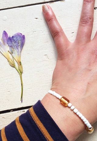 WHITE BEAD BRACELET