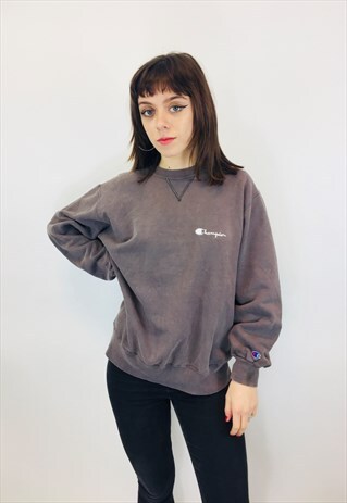 VINTAGE CHAMPION SWEATSHIRT