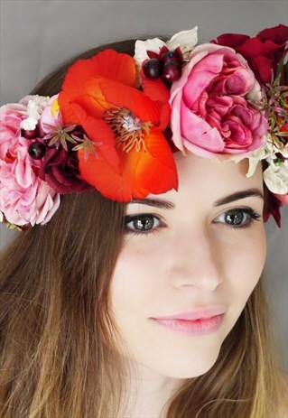 THE HANDMADE BERRY BRIDAL FLOWER CROWN