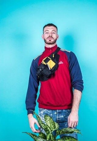 VINTAGE BUMBAG IN BLACK AND YELLOW