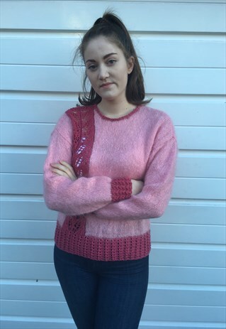 WOMENS VINTAGE 80S PINK HANDKNITTED PATTERNED WOOL JUMPER