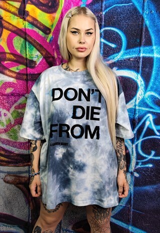 TIE-DYE T-SHIRT Y2K HEART BREAKER SLOGAN TEE IN GREY BLUE