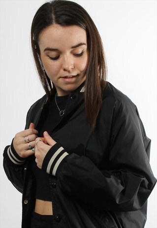 VINTAGE CARHARTT BLACK BOMBER JACKET WITH BUTTONS