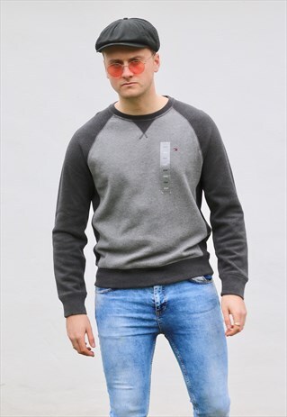 TOMMY HILFIGER USA DEADSTOCK FROST GREY SWEATSHIRT