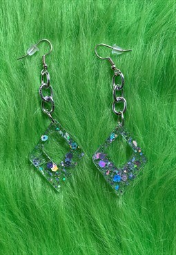 Diamond shaped glitter earrings