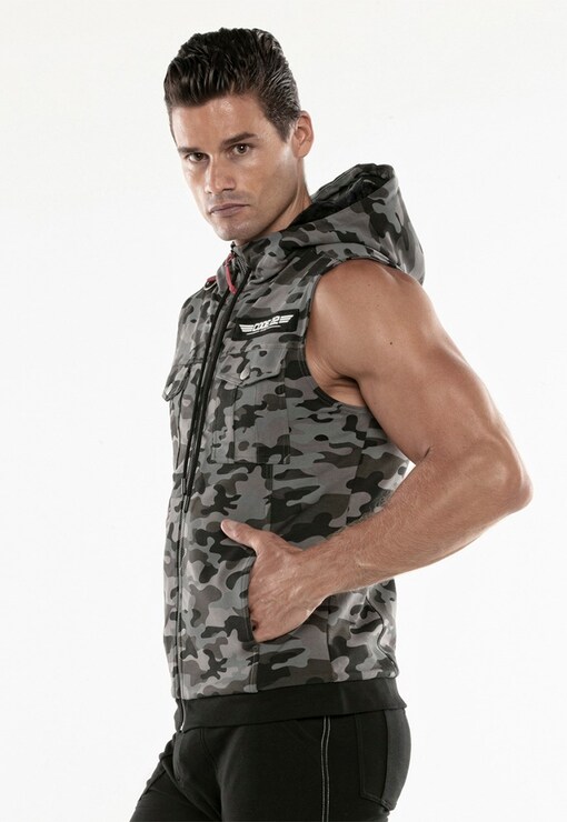 garment image
