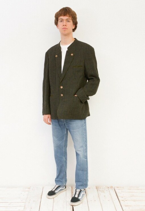 garment image
