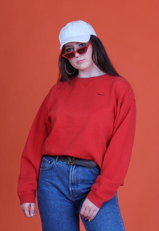 RED NIKE CREWNECK SWEATSHIRT