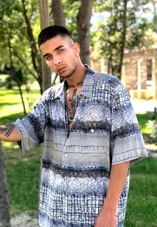 VINTAGE 80'S MULTICOLOR PRINTED SHORT SLEEVE SHIRT FESTIVAL