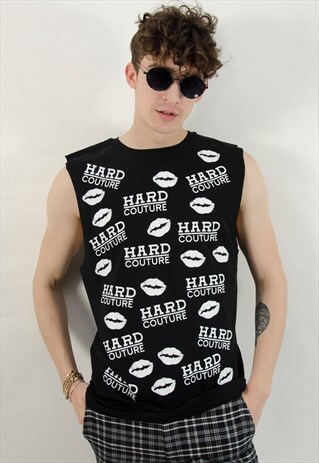 HARD COUTURE KISSES GRAPHIC PRINT SLEEVELESS TEE