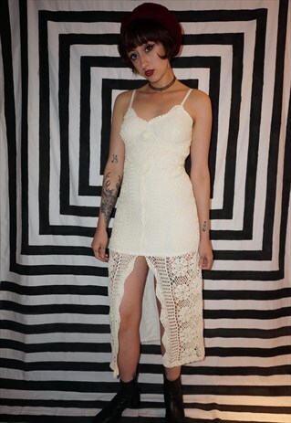 VINTAGE 90S CREAM CROCHET DRESS WITH FRONT SPLIT