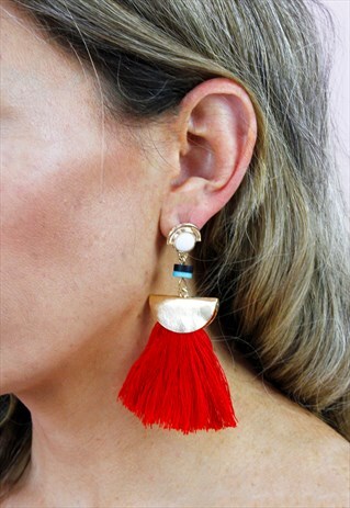 RED GOLD METAL TASSEL FRINGE DROP CHANDELIER EARRINGS
