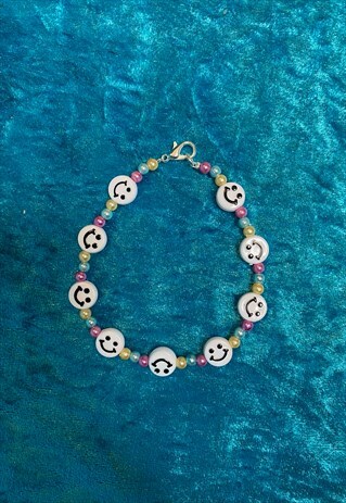 HANDMADE SMILEY 90S RAVE BRACELET