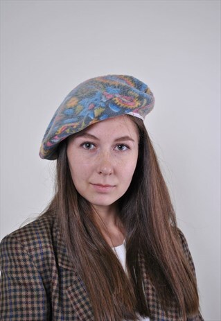 ABSTRACT FLEECE BERET, WINTER WOMENS HAT, ACID PATTERN, ONE