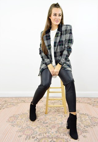 VINTAGE 90S MONOCHROME CHECKED WOOL BOYFRIEND BLAZER