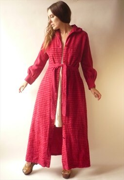 1970's Vintage Raspberry Pink Chenille Full Length Maxi Robe