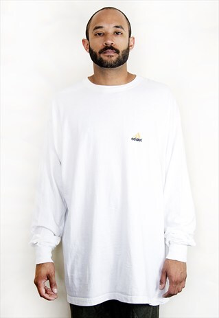 90S MINIMALIST CLASSIC SPORTSWEAR LOGO WHITE LONG SLEEVE TEE