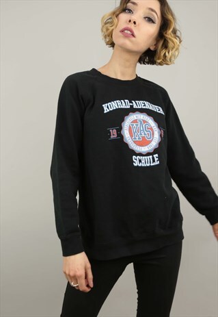 VINTAGE 90S OVERSIZED BLACK SWEATER