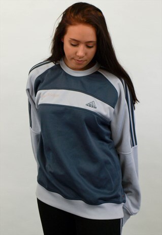 VINTAGE ADIDAS SWEATER