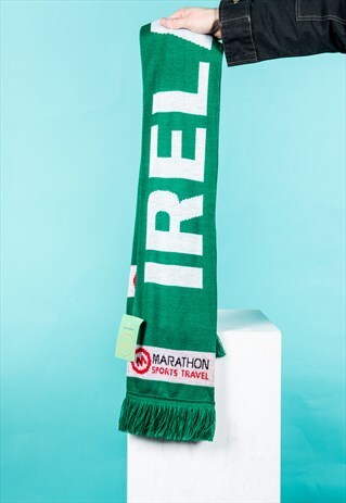 VINTAGE IRELAND FOOTBALL SCARF IN GREEN