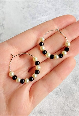 BLACK AND WHITE FAUX PEARL HOOP EARRINGS