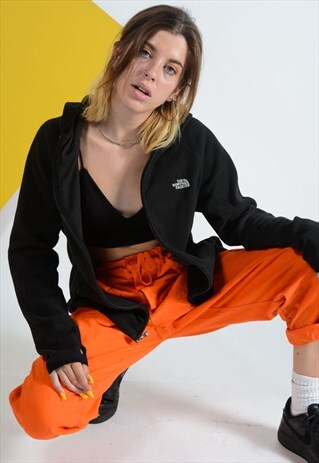 VINTAGE NORTH FACE FLEECE IN BLACK.