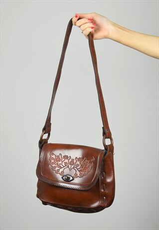 VINTAGE 70S BROWN EMBOSSED LEATHER CROSS BODY / SHOULDER BAG