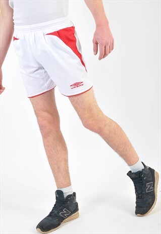 VINTAGE UMBRO SHORTS IN WHITE