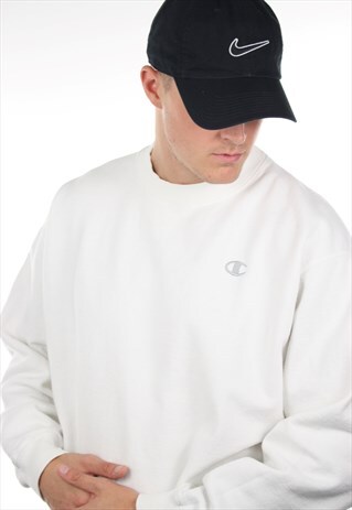 VINTAGE CHAMPION SMALL LOGO SWEATSHIRT JUMPER