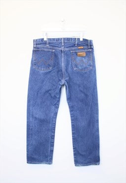 Vintage Wrangler straight leg jeans in mid blue. Fit W38 L30