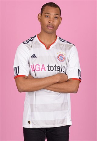 VINTAGE ADIDAS BAYERN MUNICH FOOTBALL SHIRT