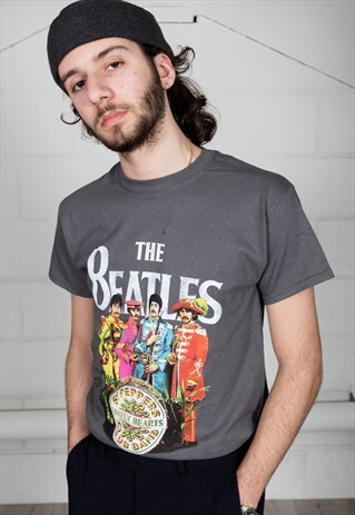 THE BEATLES SGT PEPPER UNISEX T-SHIRT