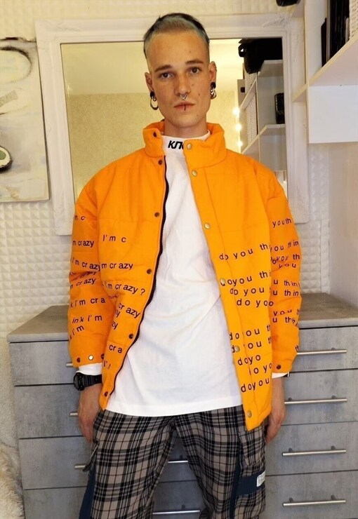 garment image