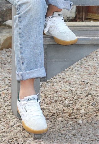 DEADSTOCK HI-TEC SUEDE & RUBBER TRAINERS UK 4.5