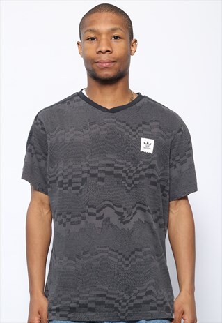 VINTAGE ADIDAS LOGO PATTERN T-SHIRT GREY