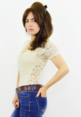 90S CREAM STRETCHY LACE SHORT SLEEVED BODYSUIT