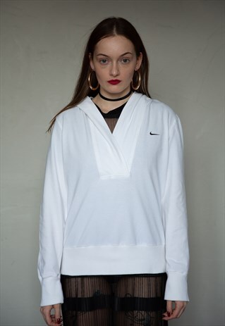 00S / Y2K NIKE WHITE HOODED KIMONO . UNISEX
