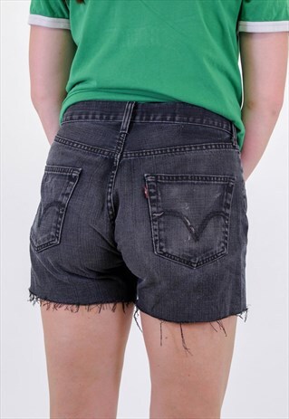 VINTAGE BLACK LEVI'S SHORTS