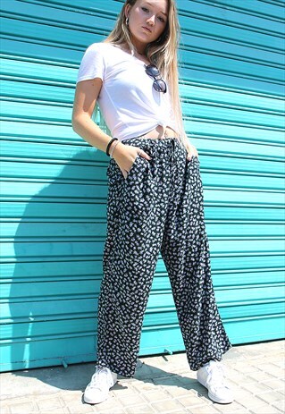 BLACK & LILAC DITZY FLORAL PRINT WIDE LEG TROUSERS