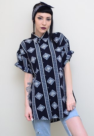 VINTAGE 90'S PATTERNED OVERSIZED SHIRT