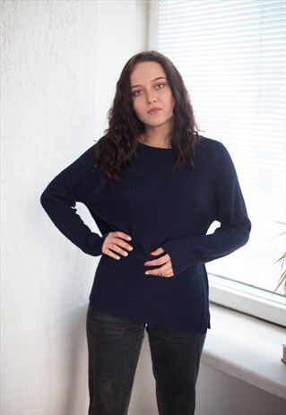 VINTAGE 90'S MINIMALIST JUMPER IN NAVY