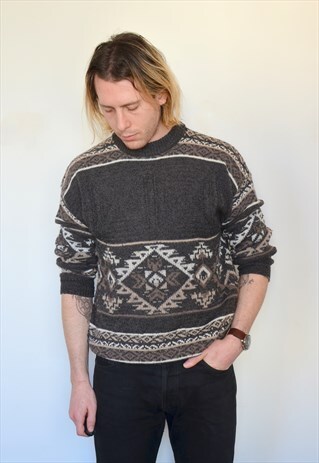 VINTAGE 90S GREY & WHITE PATTERN KNITTED GRANDAD JUMPER