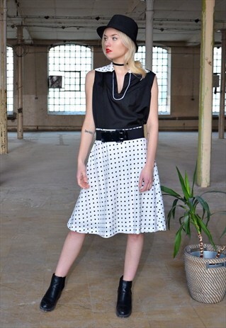 70'S VINTAGE WHITE AND BLACK DRESS