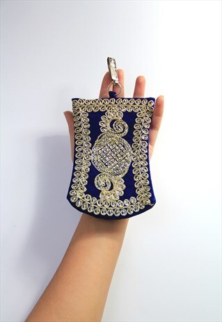 SMALL EMBROIDERED SIDE COIN AND PHONE POUCH BAG