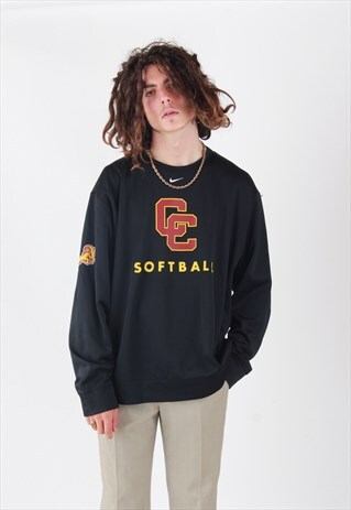 VINTAGE NIKE SWEATSHIRT