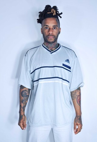 ADIDAS VINTAGE T SHIRT